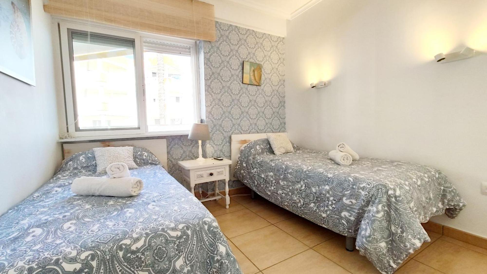 Apartamentos Oliver Playa Denia Ruang foto